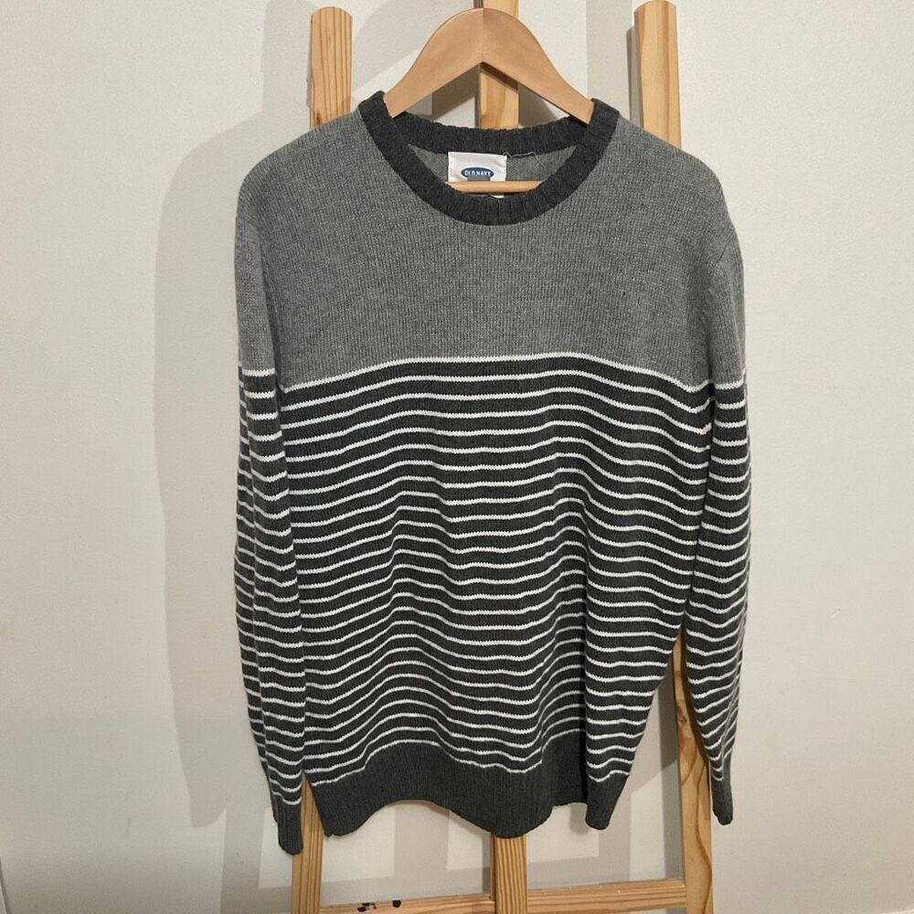 Old Navy , gray and white , Crewneck striped sweater size XL, wool blend sweater